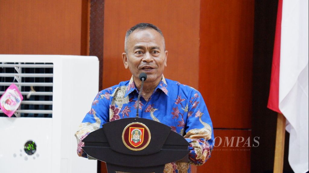 Ketua PWI Pusat Atal S Depari memberi sambutan pada acara syukuran puncak Hari Pers Nasional (HPN) 2020 di Gedung Mahligai Pancasila, Banjarmasin, Kalimantan Selatan, Minggu (9/2/2020).