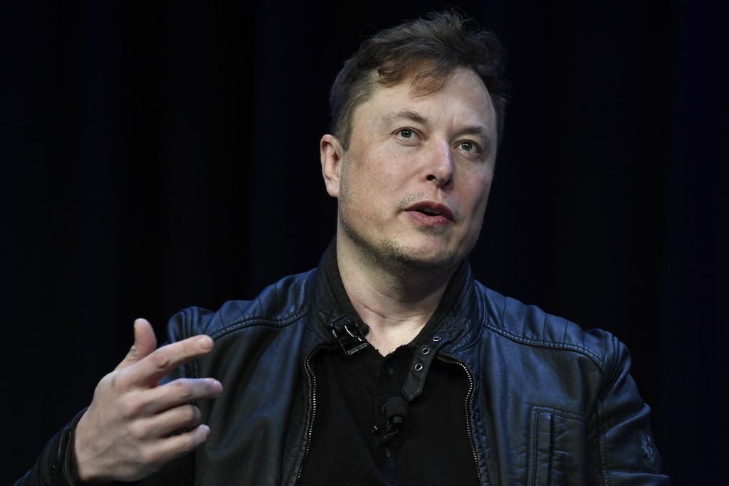 CEO Tesla dan SpaceX, Elon Musk, berbicara pada ajang SATELLITE Conference and Exhibition di Washington, Amerika Serikat, 9 Maret 2020. Pemerintah Inggris, Selasa (6/8/2024), memperingatkan Musk untuk bertindak lebih bertanggung jawab dalam mengunggah pesan di X terkait cuitannya dalam kerusuhan di Inggris. 