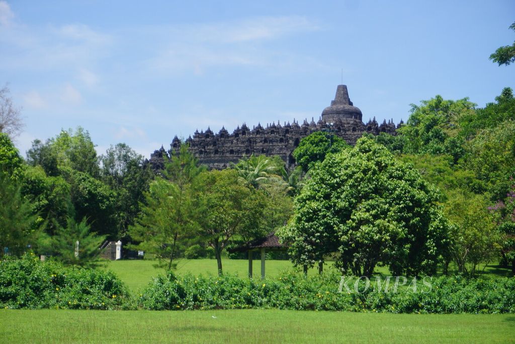 Suasana di Candi Borobudur, Magelang, Jawa Tengah, Kamis (10/11/2022).