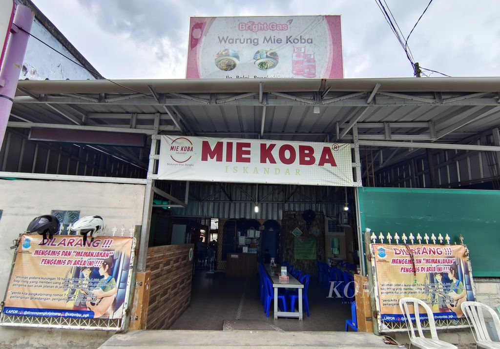 Suasana warung Mie Koba Iskandar di Kota Pangkal Pinang, Provinsi Kepulauan Bangka Belitung, Kamis (25/4/2024). 