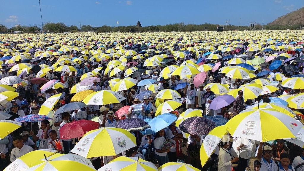 Lebih dari 700.000 umat Katolik Timor Leste memadati Lapangan Tasitolu, Dili, Timor Leste, pada Selasa (10/9/2024). Mereka menghadiri misa akbar bersama Paus Fransiskus.