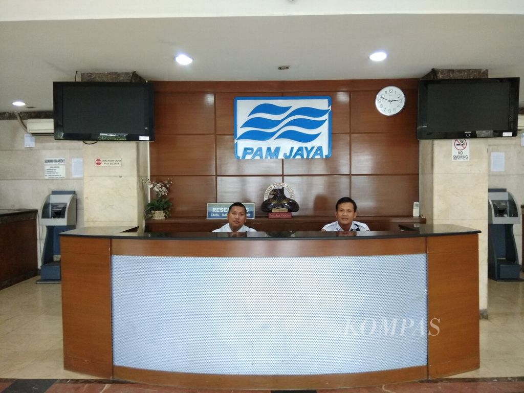 Suasana di Kantor Pusat Perusahaan Air Minum (PAM) Jaya, Jakarta, Selasa (4/7/2017).