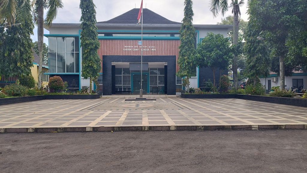 Kantor Kecamatan Pondok Aren, Kota Tangerang Selatan, Banten 