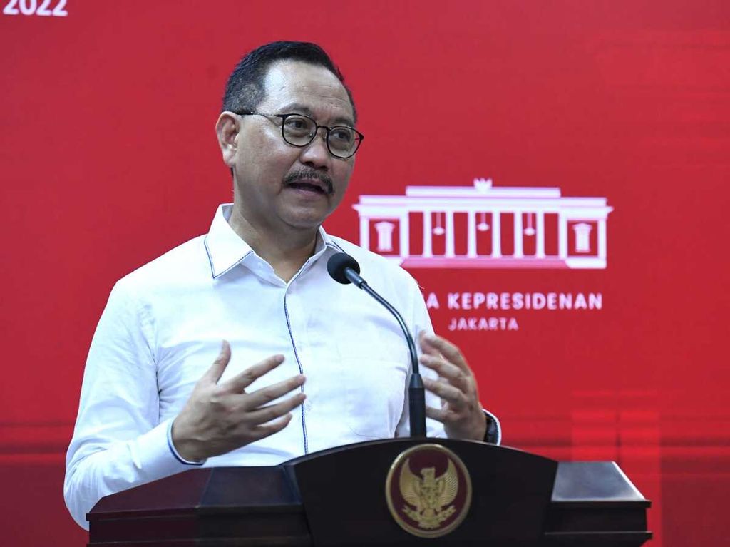 Kepala Otorita IKN Bambang Susantono memberikan keterangan seusai mengikuti rapat tertutup yang dipimpin Presiden Joko Widodo di Istana Merdeka, Jakarta, Rabu (20/7/2022).