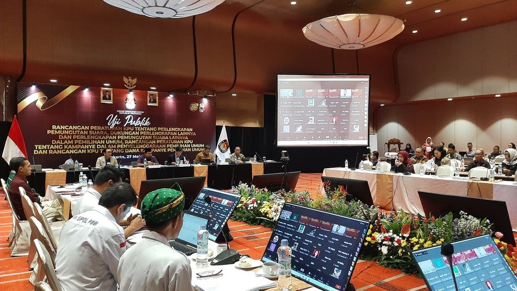 Suasana uji publik yang diselenggarakan oleh Komisi Pemilihan Umum untuk membahas sejumlah Rancangan Peraturan Komsisi Pemilihan Umum, salah satunya PKPU tentang Kampanye dalam Penyelenggaraan Pemilihan Umum, di Jakarta, Sabtu (27/5/2023). 