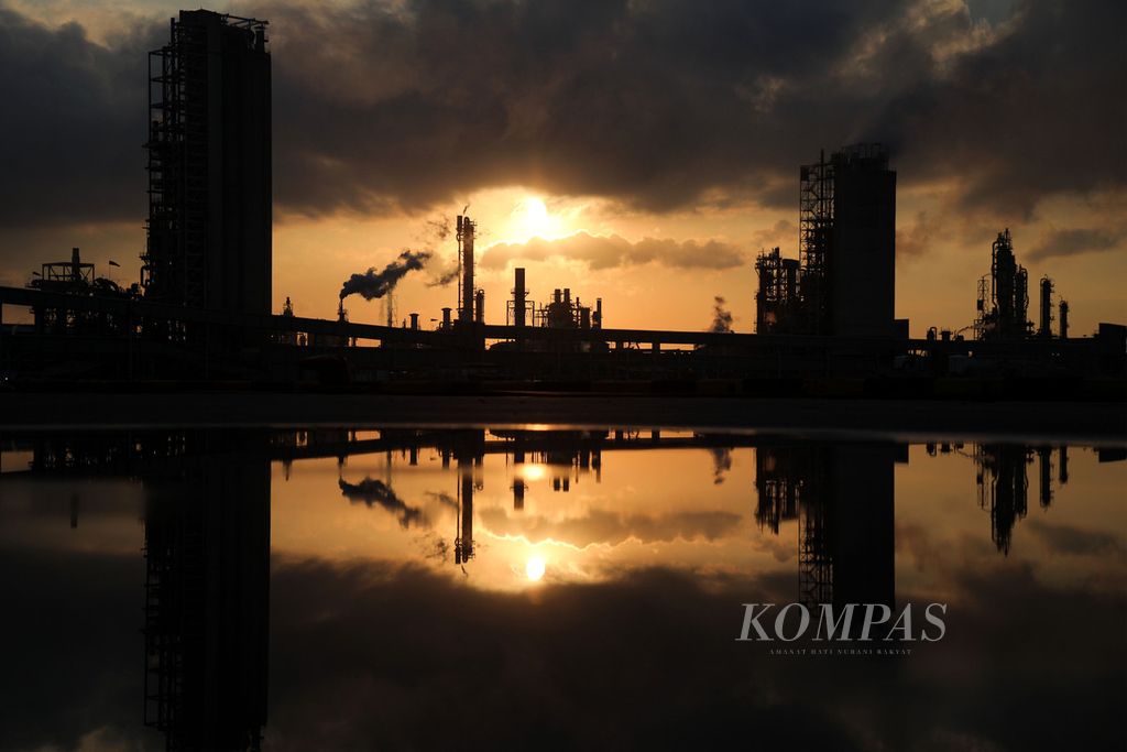 Pabrik PT Pupuk Kalimantan Timur (PKT) di Bontang, Kalimantan Timur, Minggu (23/7/2023).  