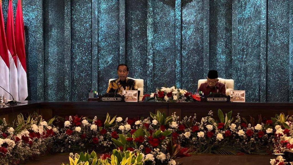 Suasana sidang kabinet paripurna terakhir di Ibu Kota Nusantara, Kalimantan Timur, Jumat (13/9/2024), yang dipimpin Presiden Joko Widodo dengan didampingi Wakil Presiden Maruf Amin.