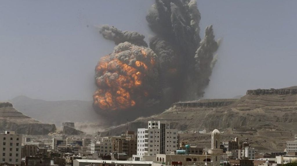 Koalisi Arab yang dipimpin Arab Saudi melancarkan serangan udara ke ibu kota Yaman, Sanaa, Rabu (6/12/2015). Arab Saudi melakukan intervensi militer di Yaman sejak Maret 2015.