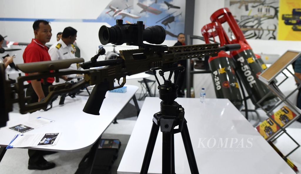 Various defense and security tools made in Indonesia are exhibited at the Ministry of Defense, Jakarta, Tuesday (3/12/2019).