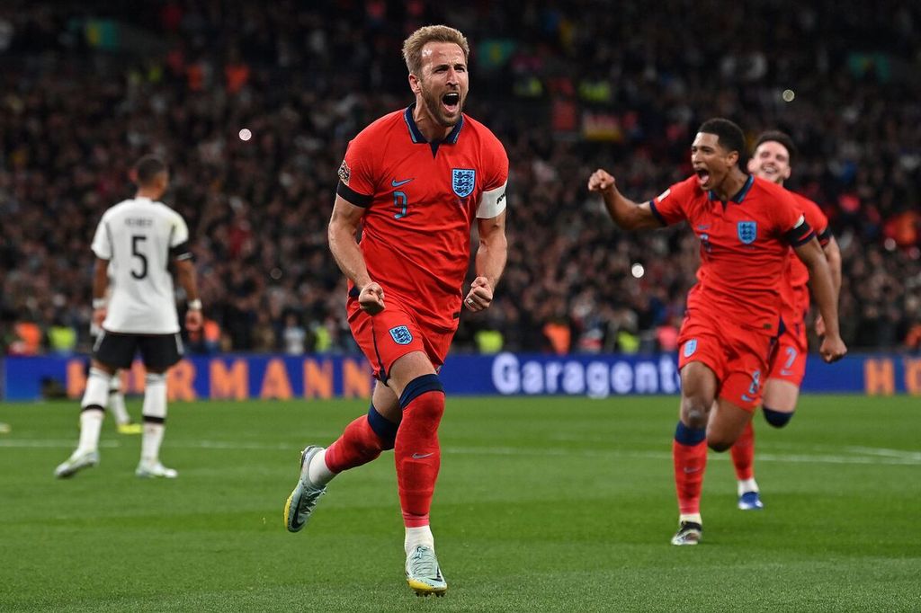 Penyerang Inggris, Harry Kane, melakukan selebrasi dalam pertandingan terakhir Grup A3 Liga Nasional Eropa antara Inggris dan Jerman di Stadion Wembley, London, Selasa (27/9/2022) dini hari WIB. Laga berakhir imbang 3-3. 