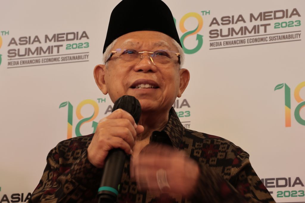 Wakil Presiden Ma'ruf Amin memberikan keterangan kepada wartawan di kawasan Nusa Dua, Badung, Bali, Selasa (23/5/2023).
