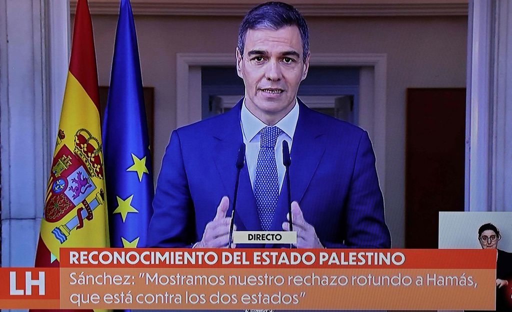 Perdana Menteri Spanyol Pedro Sanchez mengumumkan pengakuan terhadap Palestina, Selasa (28/5/2024), di Madrid, Spanyol. 