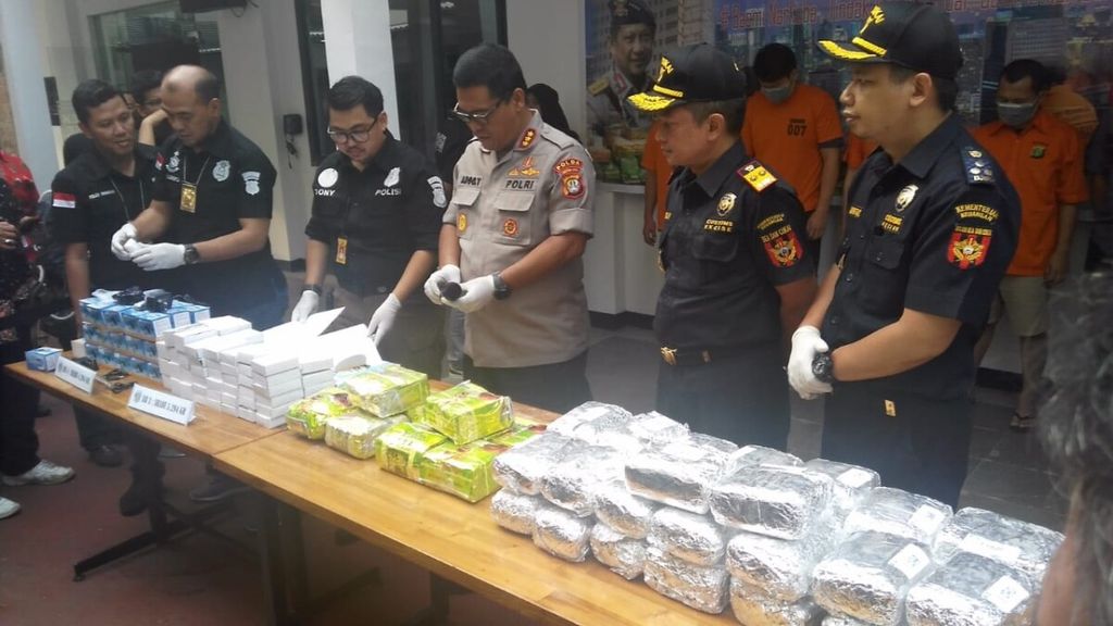 https://cdn-assetd.kompas.id/W-yB-DZr81zdoujTg-suGTX8_uo=/1024x576/https%3A%2F%2Fkompas.id%2Fwp-content%2Fuploads%2F2019%2F06%2F20190613wad2_1560439361.jpg