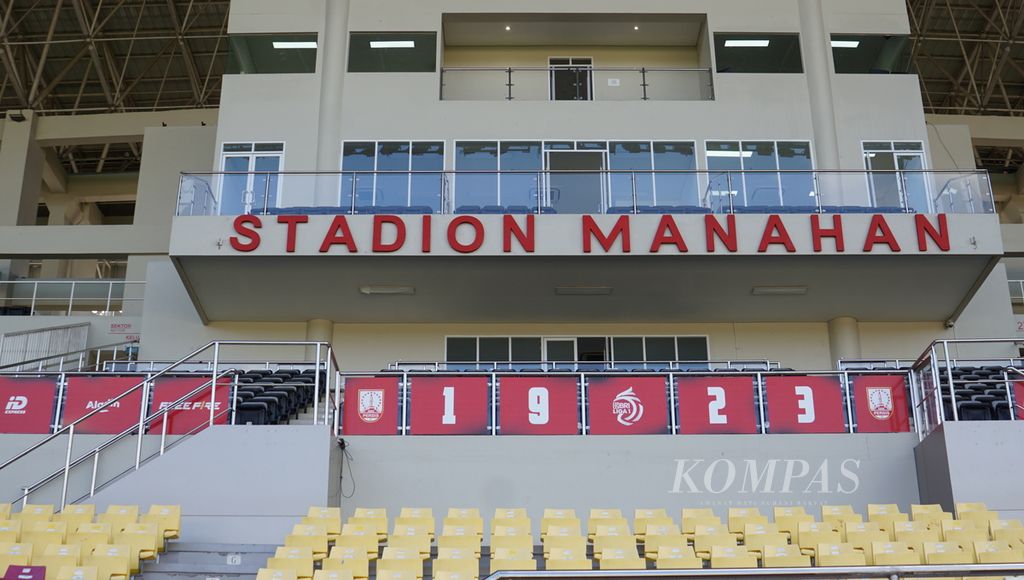 Suasana di Stadion Manahan, Kota Surakarta, Jawa Tengah, Rabu (11/1/2023). Stadion tersebut akan dipugar karena menjadi salah satu arena pergelaran Piala Dunia U-20.