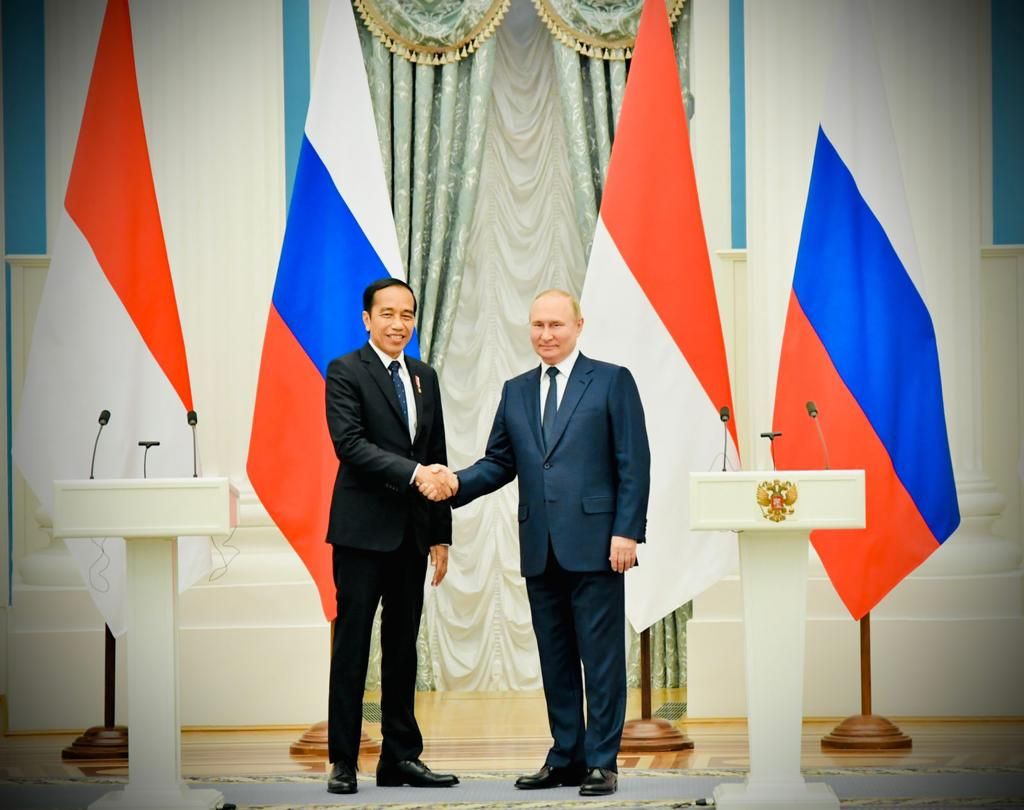 Presiden Joko Widodo bertemu Presiden Vladimir Putin di Istana Kremlin, Rusia, Kamis (30/6/2022).
