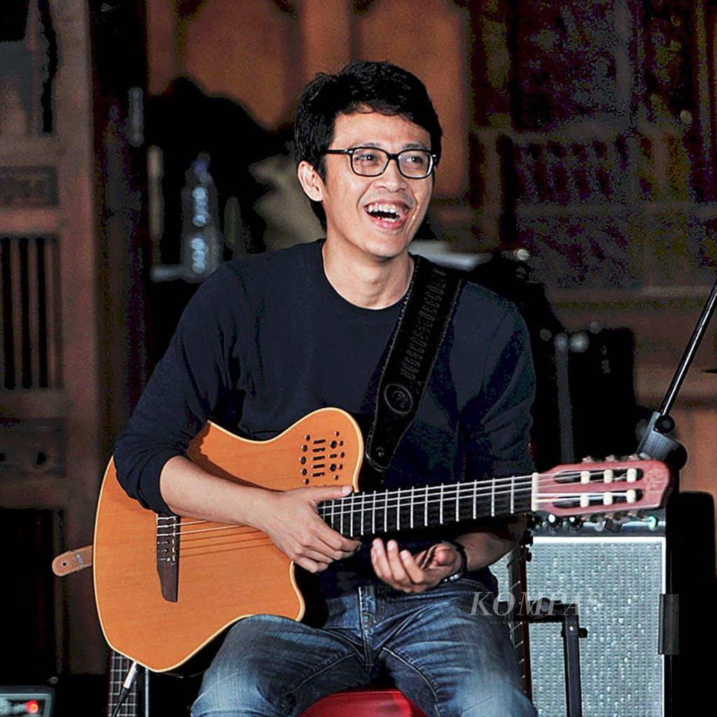 Gitaris Tohpati Ario Hutomo.