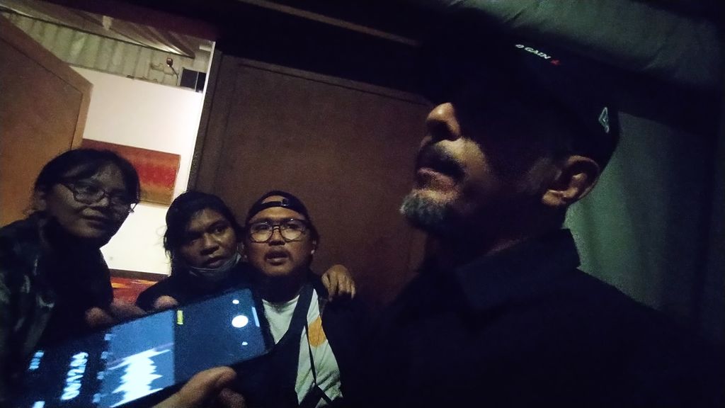 Perwakilan klub Madura United Zia Ulhaq yang turut hadir dalam rapat pemilik klub bersama PT Liga Indonesia Baru berharap agar liga diadakan kembali secara penuh dan dihadiri penonton, Hotel Sultan, Jakarta, Jumat (4/11/2022).