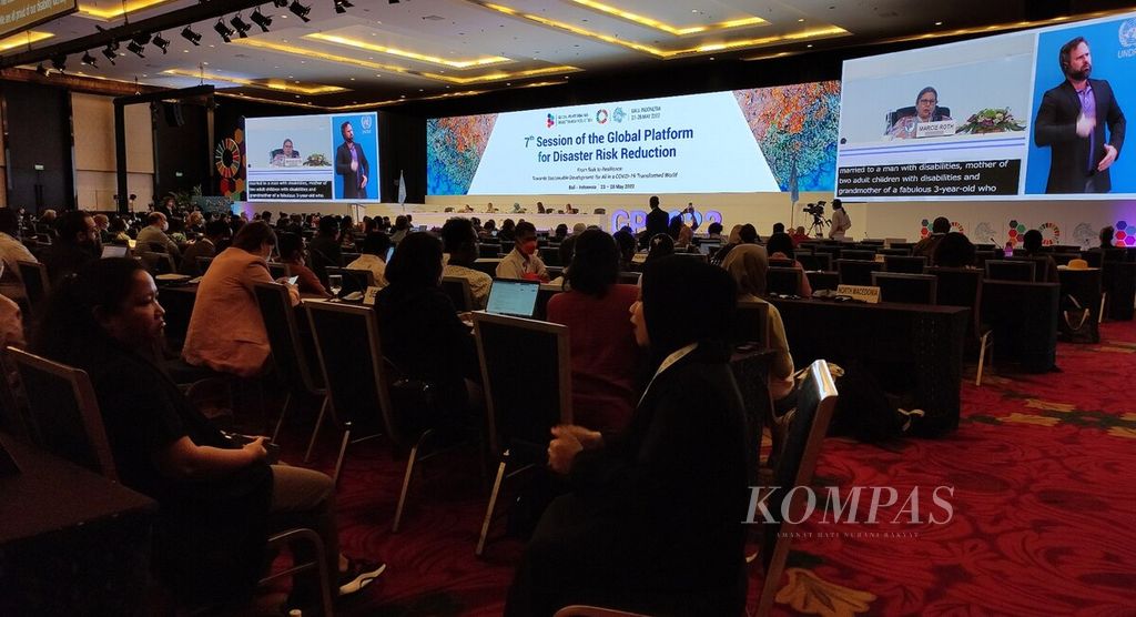 Suasana penyelenggaraan sesi tematik serangkaian Pertemuan ke-7 Forum Kebijakan Global Pengurangan Risiko Bencana (Global Platform for Disaster Risk Reduction/GPDRR) 2022 di Nusa Dua, Badung, Bali, Jumat (27/5/2022).