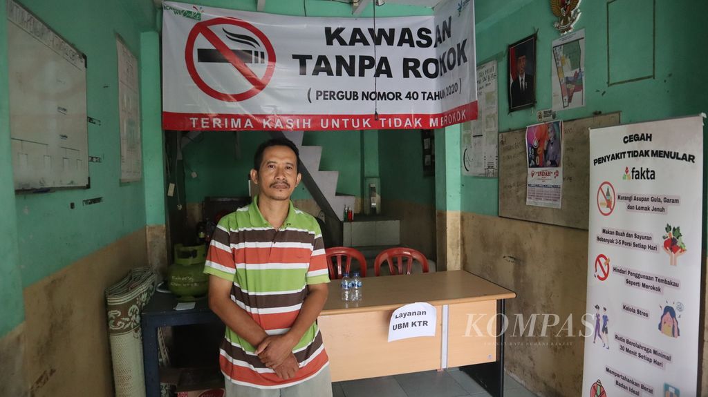 Balai warga sebagai lokasi kegiatan layanan upaya berhenti merokok di Kampung Tanpa Rokok Penas Tanggul di Kelurahan Cipinang Besar Selatan, Kecamatan Jatinegara, Jakarta Timur, Selasa (24/10/2023) siang.