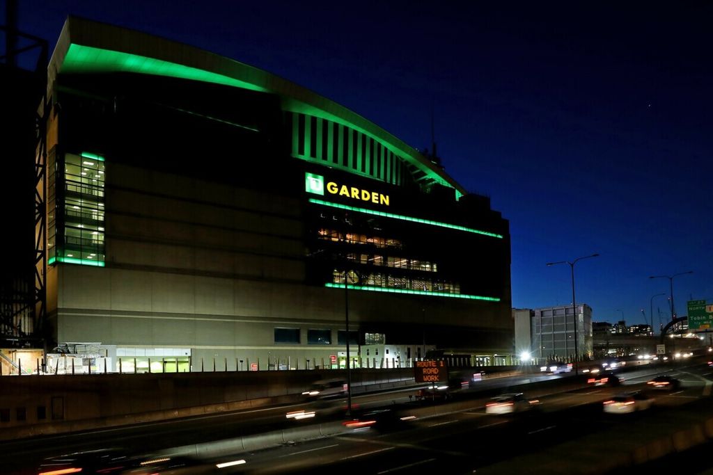 Penampakan luar TD Garden, markas klub NBA, Boston Celtics, Januari 2021. 