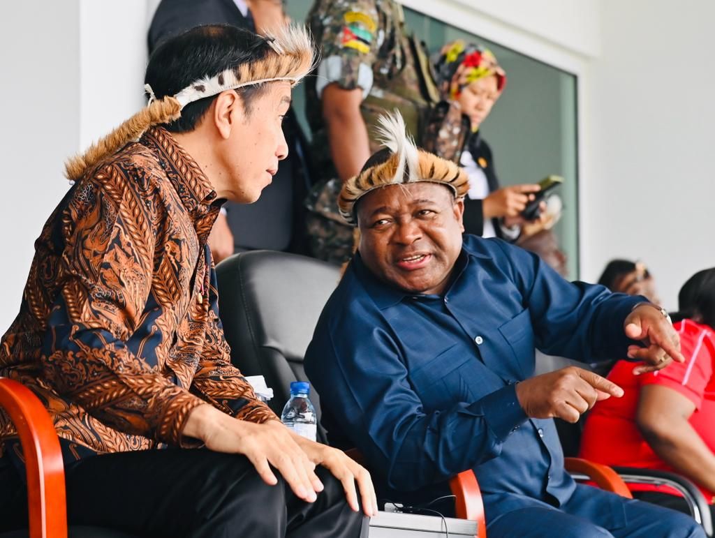 Mengawali kunjungan perdananya di Maputo, Presiden Joko Widodo menghadiri undangan Presiden Republik Mozambik Filipe Nyusi dalam acara pembukaan Festival Budaya Nasional 2023 atau National Festival of Culture Mozambik yang digelar di Lapangan Asosiasi Black Bulls, Maputo, Republik Mozambik, pada Rabu, 23 Agustus 2023.