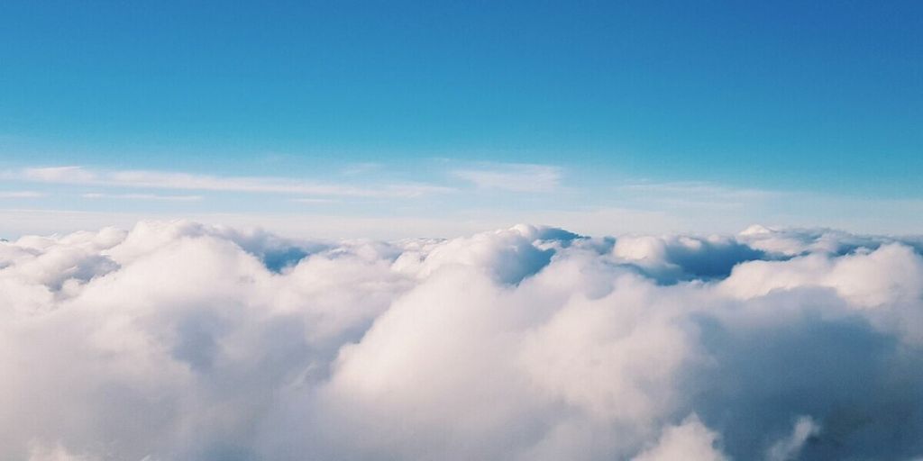 Awan stratokumulus putih bergulung-gulung termasuk kategori awan dengan ketinggian rendah, berkisar 360-2.000 meter di atas permukaan laut.