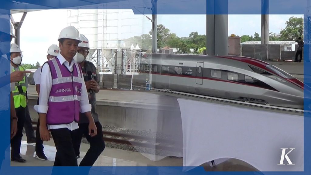 President Joko Widodo observed the Jakarta-Bandung high-speed rail construction project some time ago.