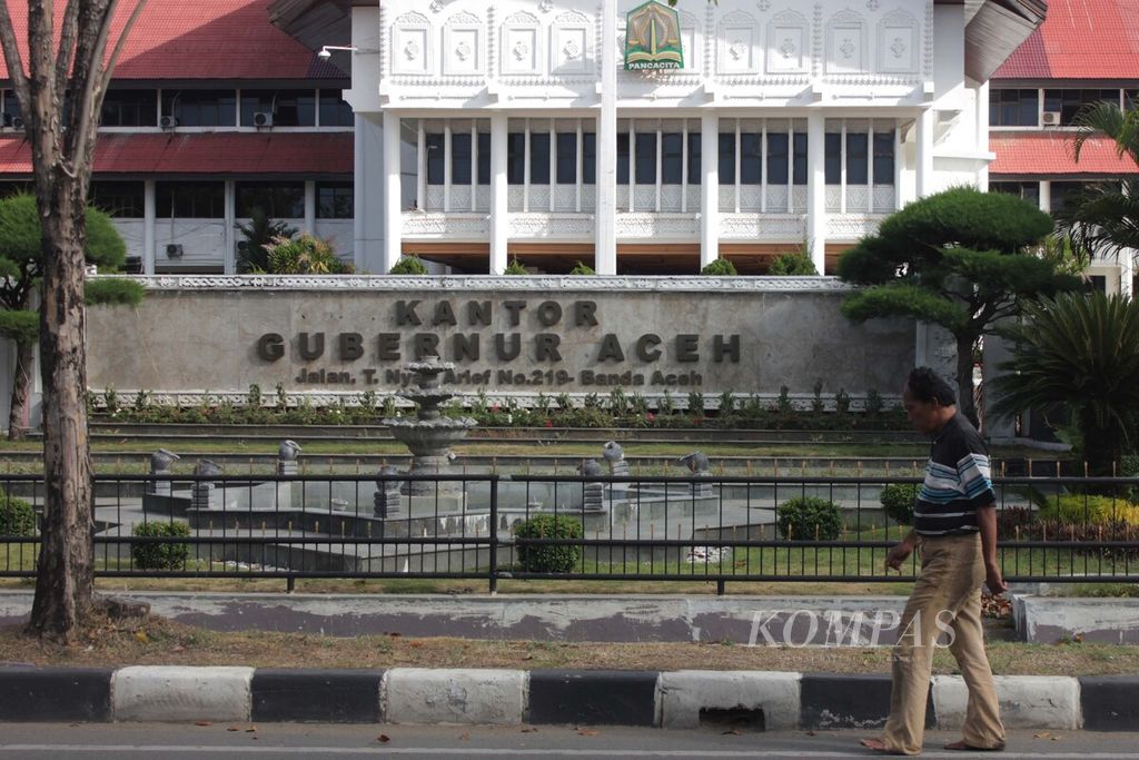Kantor Gubernur Aceh di Jalan T Nyak Arif, Banda Aceh. Jabatan Gubernur Nova Iriansyah berakhir pada 5 Juli 2022. Selanjutnya, Aceh akan dipimpin oleh penjabat sementara hingga 2024.