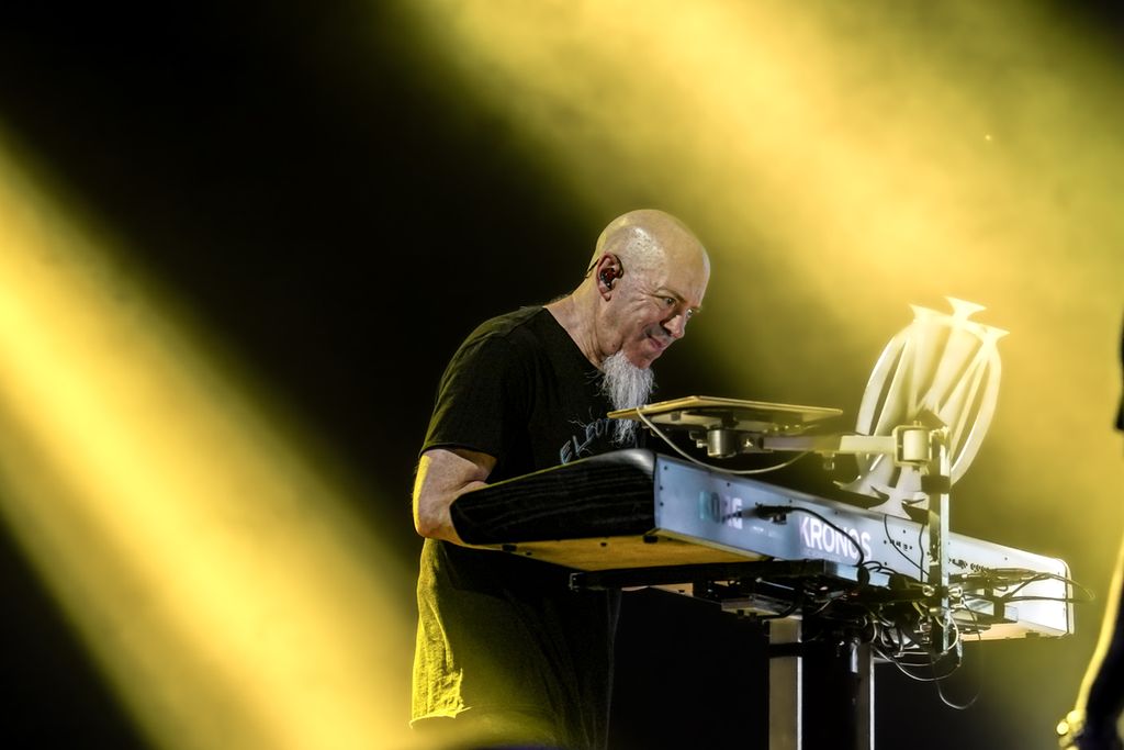 Pemain kibor band Dream Theater, Jordan Rudess.