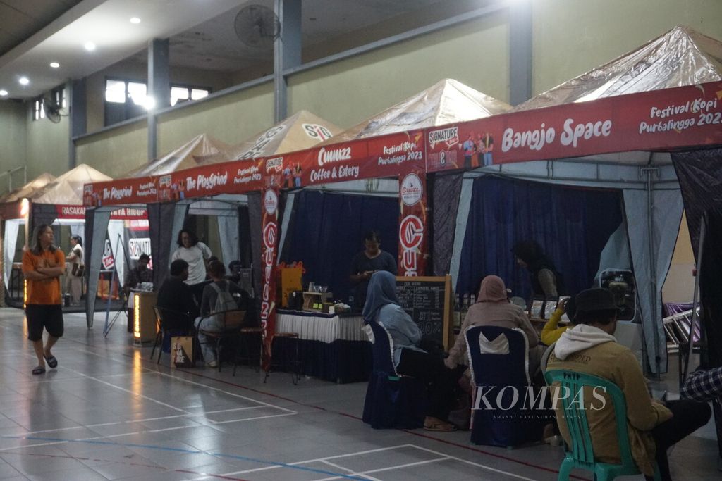 Suasana Festival Kopi Purbalingga di Gedung Kong Kwan, Purbalingga, Jawa Tengah, Kamis (30/11/2023).