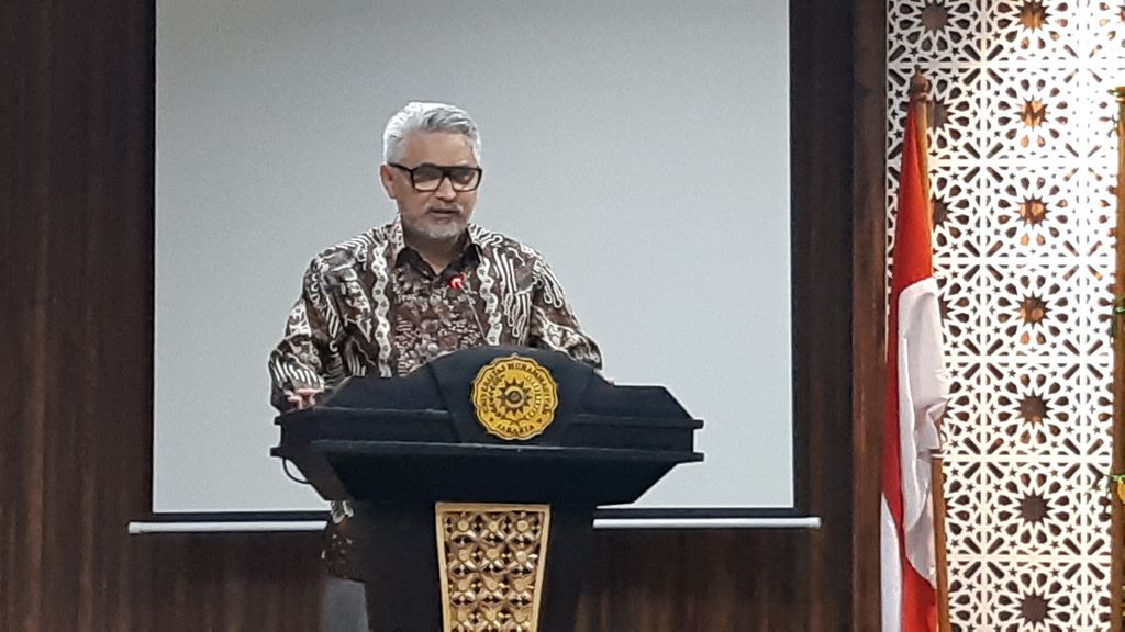 Direktur Jenderal Asia Pasifik dan Afrika Kementerian Luar Negeri Abdul Kadir Jailani menanggapi peluncuran buku "Politik Nuklir: Antara Kemanusiaan atau Politik Militer" di Universitas Muhammadiyah Jakarta, Kamis (20/10/2022).