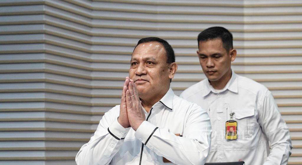 KPK Chairman Firli Bahuri ahead of a press conference at the KPK's Red and White Building, Jakarta, Monday (20/11/2023).