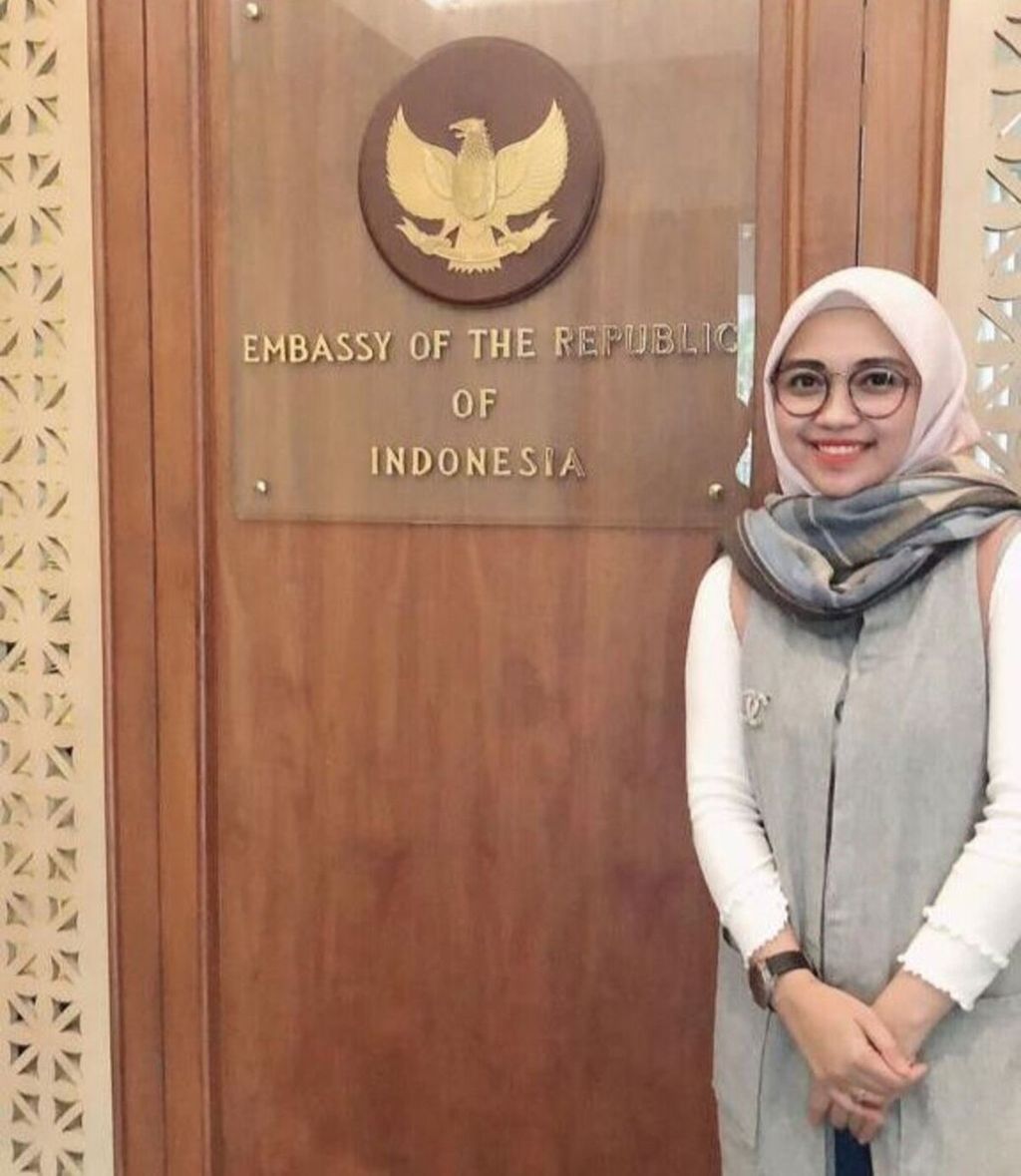 Neni Nur Hayati, Direktur Democracy and Electoral Empowerment Partnership (DEEP) Indonesia.