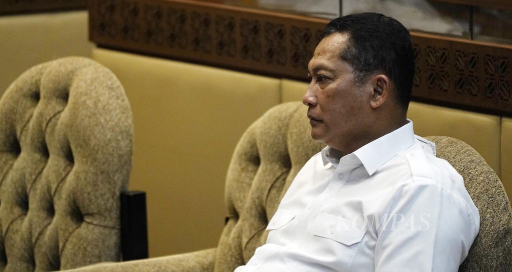 Dirut Perum Bulog Budi Waseso saat turut dengan Menteri Pertanian Syahrul Yasin Limpo dalam rapat dengar pendapat dengan komisi IV DPR di Ruang Rapat Komisi II DPR, Jakarta, Rabu (7/12/2022). 