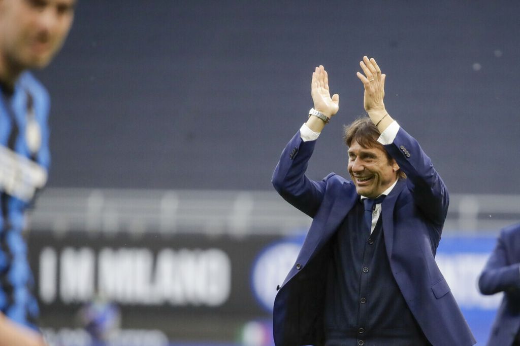 Antonio Conte saat melatih Inter Milan, Mei 2021 lalu. Ia membawa klub itu meraih gelar juara Liga Italia.