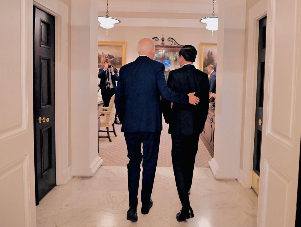 Kunjungan Presiden Joko Widodo di Gedung Putih, Washington DC, Amerika Serikat, Senin (13/11/2023), disambut Presiden AS Joe Biden dengan hangat.