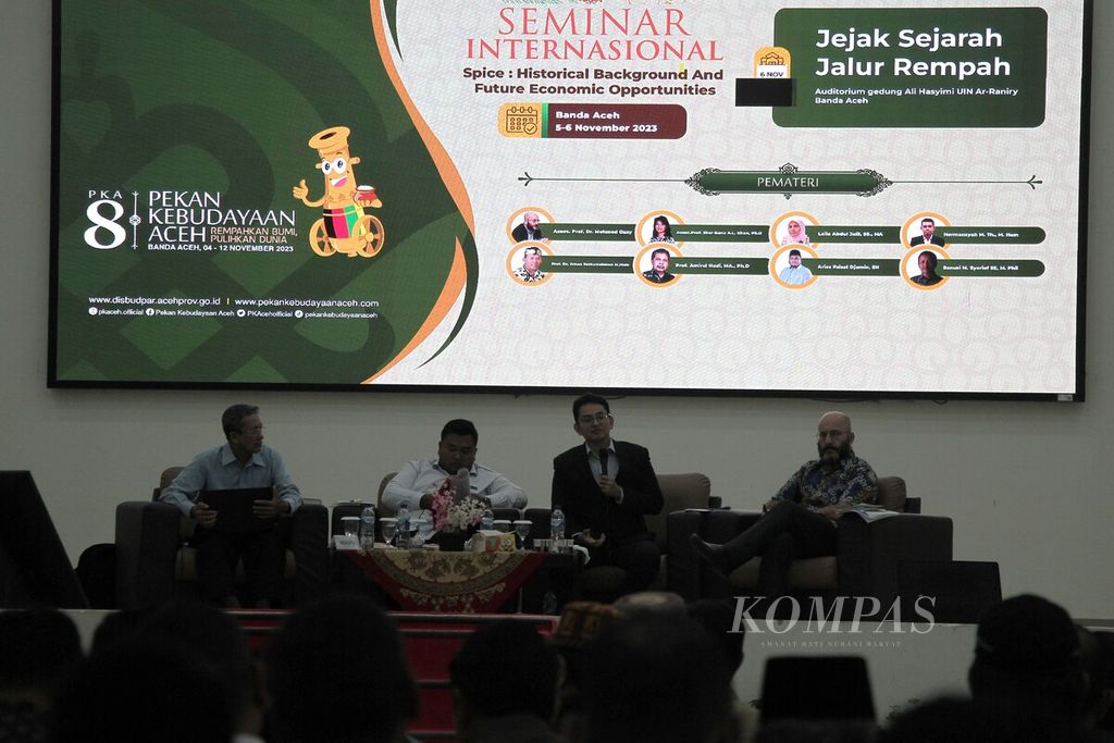 Seminar internasional Jejak Sejarah Jalur Rempah di Universitas Islam Negeri Ar-Raniry, Banda Aceh, Senin (6/11/2023). Seminar tersebut bagian rangkaian Pekan Kebudayaan Aceh (PKA) ke-8, yang menghadirkan pembicara dari Malaysia, Singapura, dan sejumlah akademisi nasional.