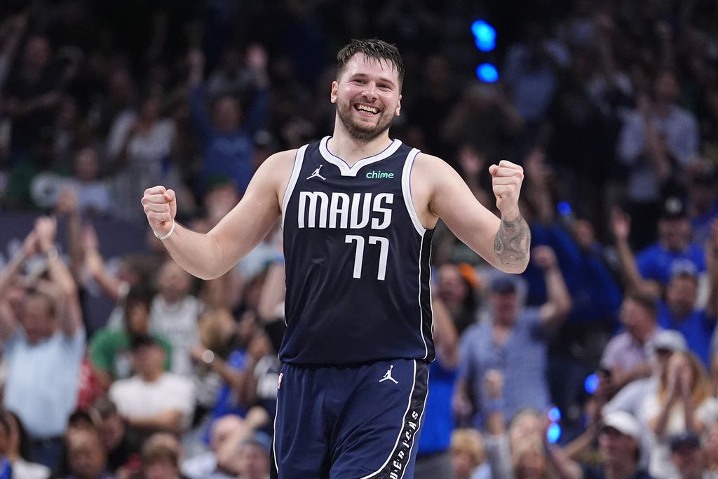 <i>Guard</i> Dallas Mavericks, Luka Doncic, saat laga gim keempat final NBA melawan Boston Celtics di Dallas, Sabtu (15/6/2024) pagi WIB. 