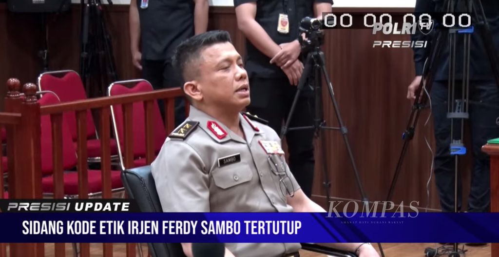 A screenshot broadcast by the Police Public Relations shows Inspector General Ferdy Sambo undergoing an ethics trial at the National Police Headquarters TNCC Building, on Thursday (25/8/2022).