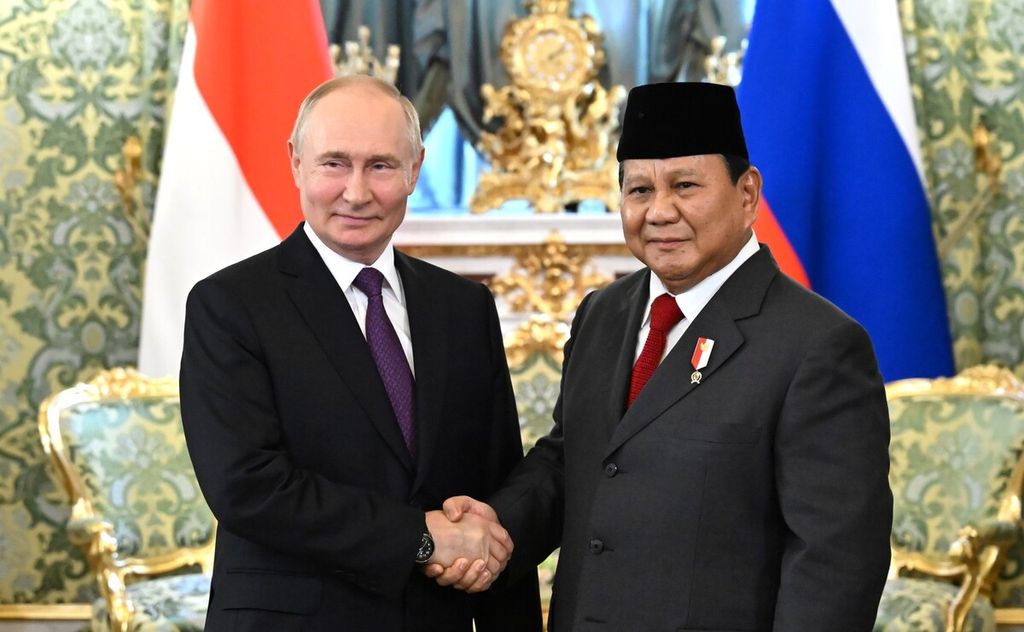 Menteri Pertahanan Prabowo Subianto dan Presiden Rusia Vladimir Putin bertemu, Rabu (31/7/2024), untuk membahas rencana kerja sama yang lebih luas dan dalam di masa depan. 