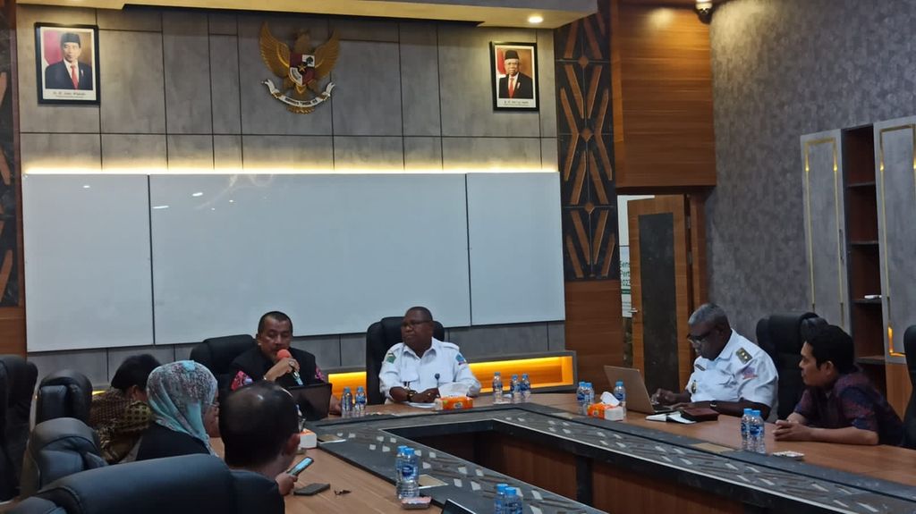 Komisi Pemberantasan Korupsi melakukan monitoring tata kelola pemerintahan di Kabupaten Sorong Selatan, Papua Barat Daya, pada 17-19 Mei 2023.