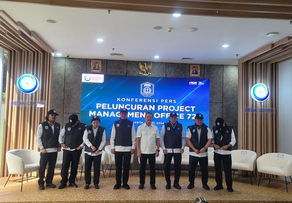 Kementerian Kelautan dan Perikanan meresmikan Project Management Office (PMO) 724 di Jakarta, Rabu (15/5/2025). Pembentukan PMO 724 yang melibatkan lintas kementerian/lembaga bertujuan untuk mempercepat transformasi tata kelola lobster di Indonesia, termasuk memberantas penyelundupan benih bening lobster. 