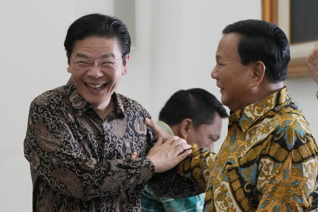 Menteri Pertahanan RI Prabowo Subianto dan Wakil Perdana Menteri Singapura Lawrence Wong di Istana Bogor, Jawa Barat, 29 April 2024.