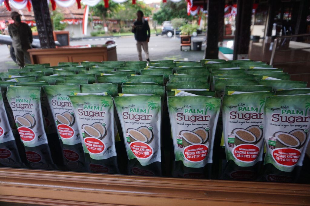Sebanyak 20 ton gula kelapa bernilai Rp 500 juta diekspor ke Malaysia dari Purbalingga, Jawa Tengah, Rabu (10/8/2022).