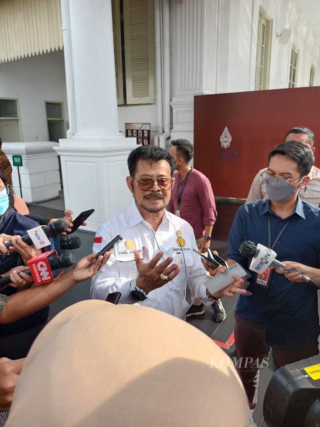 Menteri Pertanian Syahrul Yasin Limpo saat menyampaikan keterangan kepada media, seusai rapat, di Kompleks Istana Kepresidenan, Jakarta Selasa (14/6/2022).