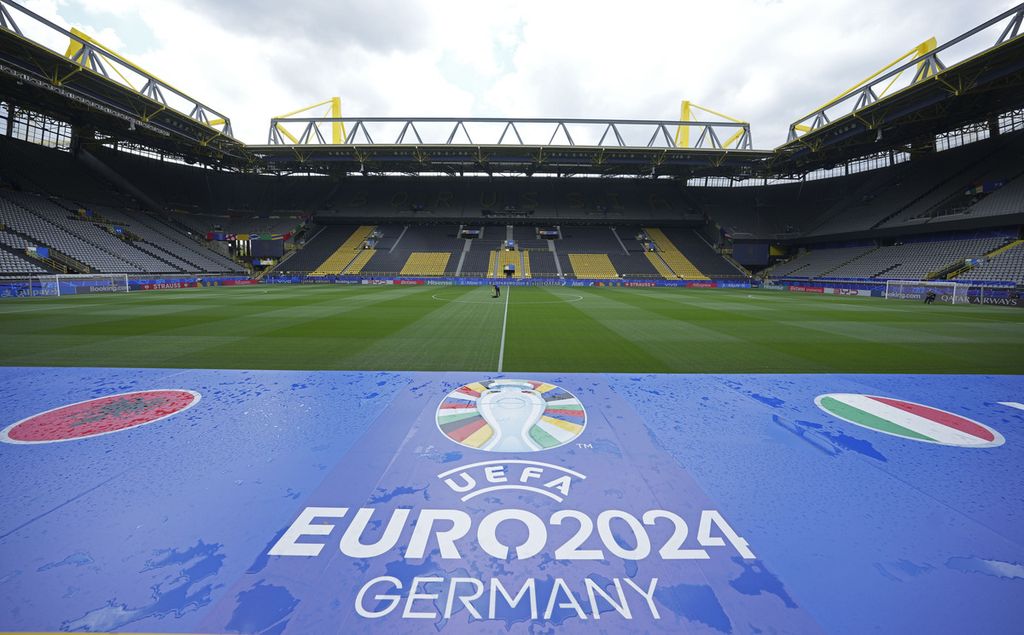 Stadion tim sepak bola Borussia Dortmund di Dortmund, Jerman, Selasa (11/6/2024), yang disiapkan untuk pertandingan sepak bola Grup B Piala Eropa 2024. 