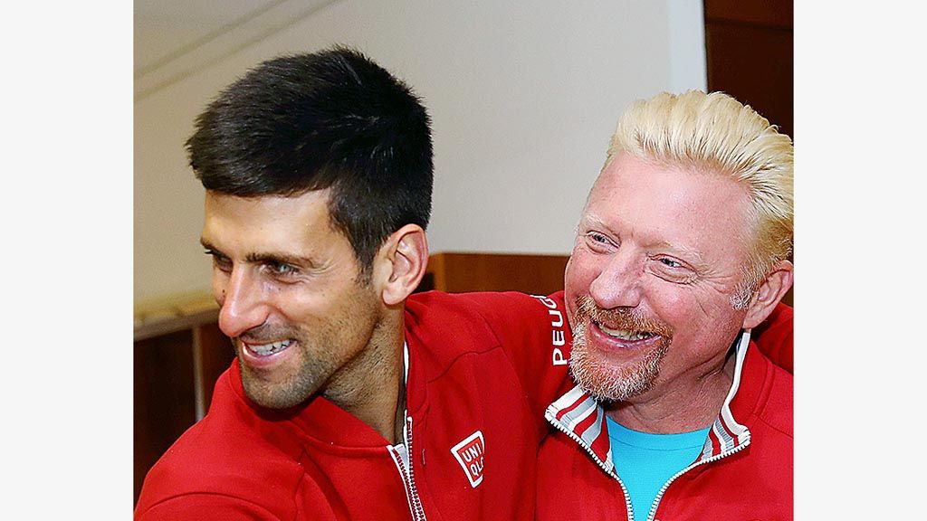 Petenis Serbia,  Novak Djokovic, merayakan kesuksesan menjuarai Perancis Terbuka 2016 bersama pelatihnya saat itu, Boris Becker,  di Roland Garros, 5 Juni 2016. Bersama Becker yang melatihnya pada 2014-2016, Djokovic mencapai puncak prestasi, termasuk  juara 4 Grand Slam berurutan, yang terakhir adalah Perancis Terbuka 2016.