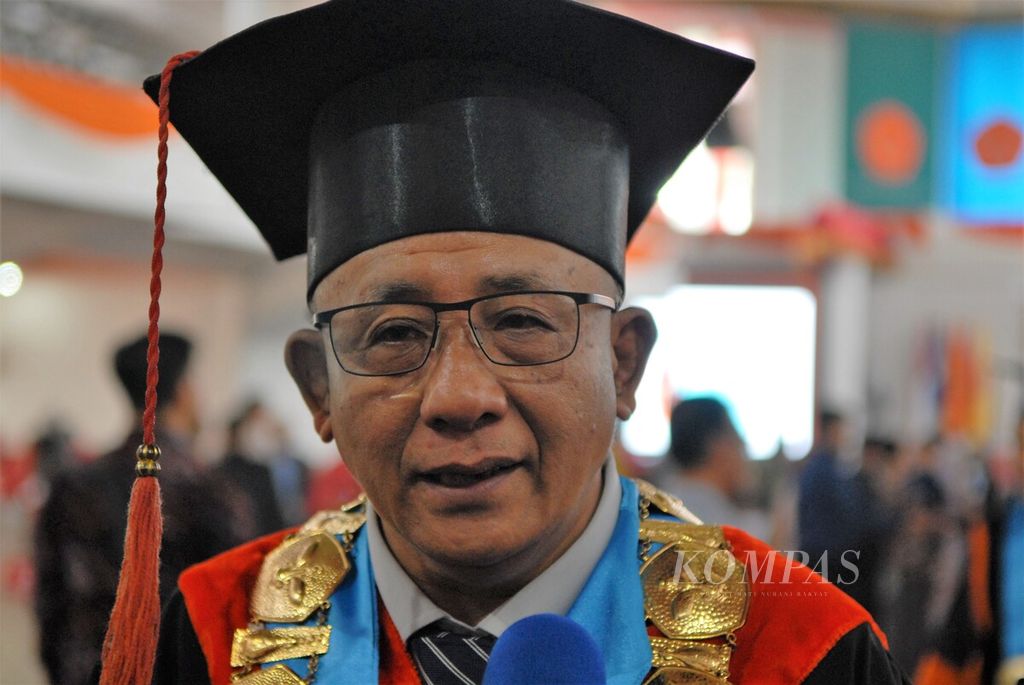 Rektor Universitas Jambi Sutrisno