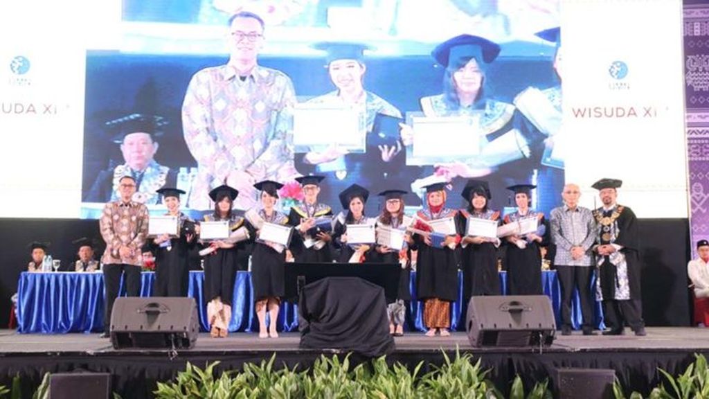 wisuda XIV Universitas Multimedia Nusantara