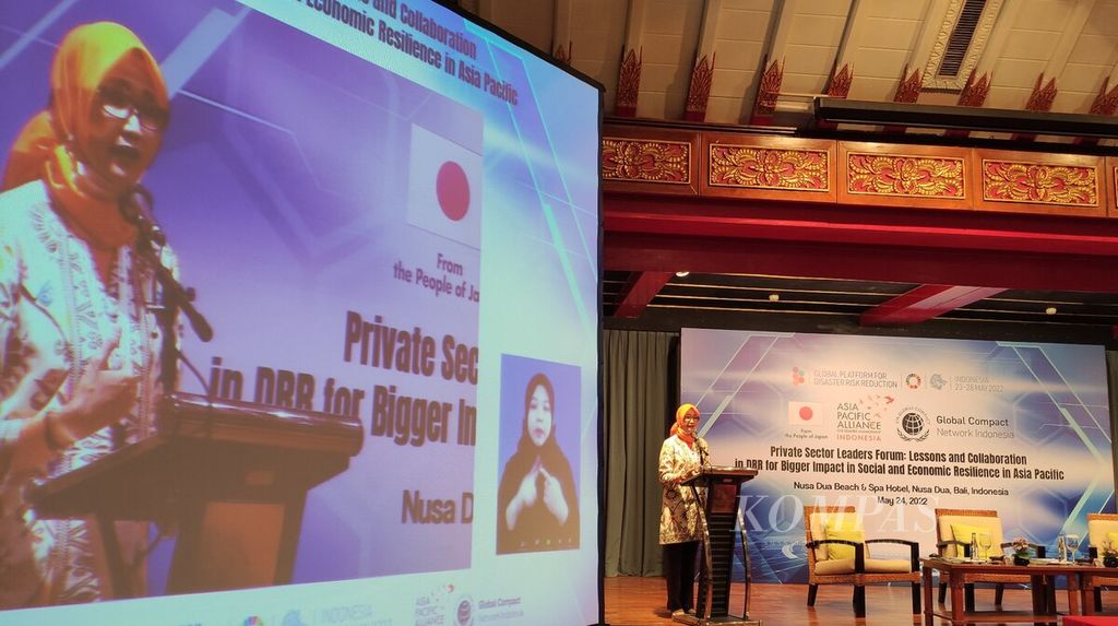 Direktur The Asia Pacific Alliance for Disaster Management (A-PAD) Indonesia Sinta Kaniawati dalam pembukaan Private Sector Leaders Forum 2022 di Nusa Dua, Badung, Selasa (24/5/2022).